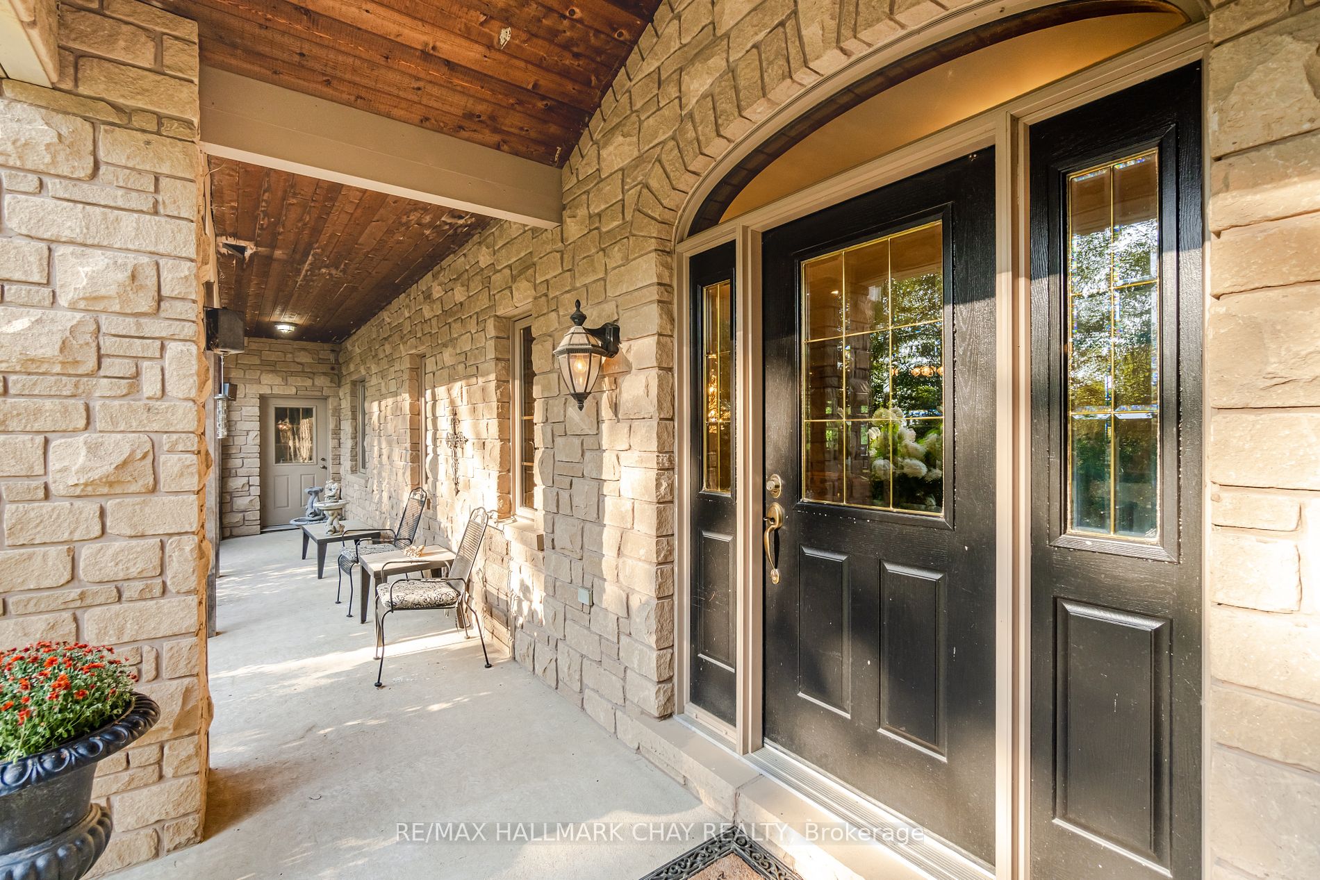 21 Tecumseth Heights Dr