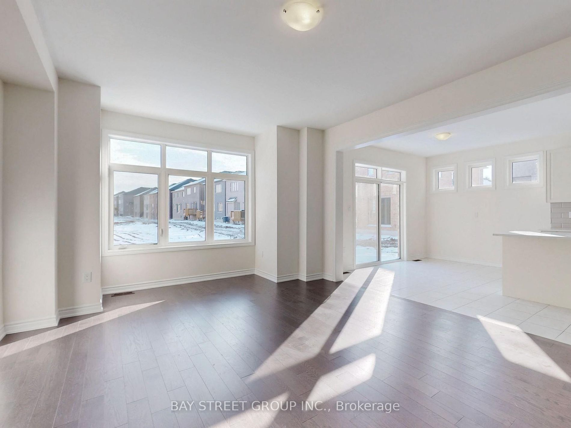 7 Abeam Street