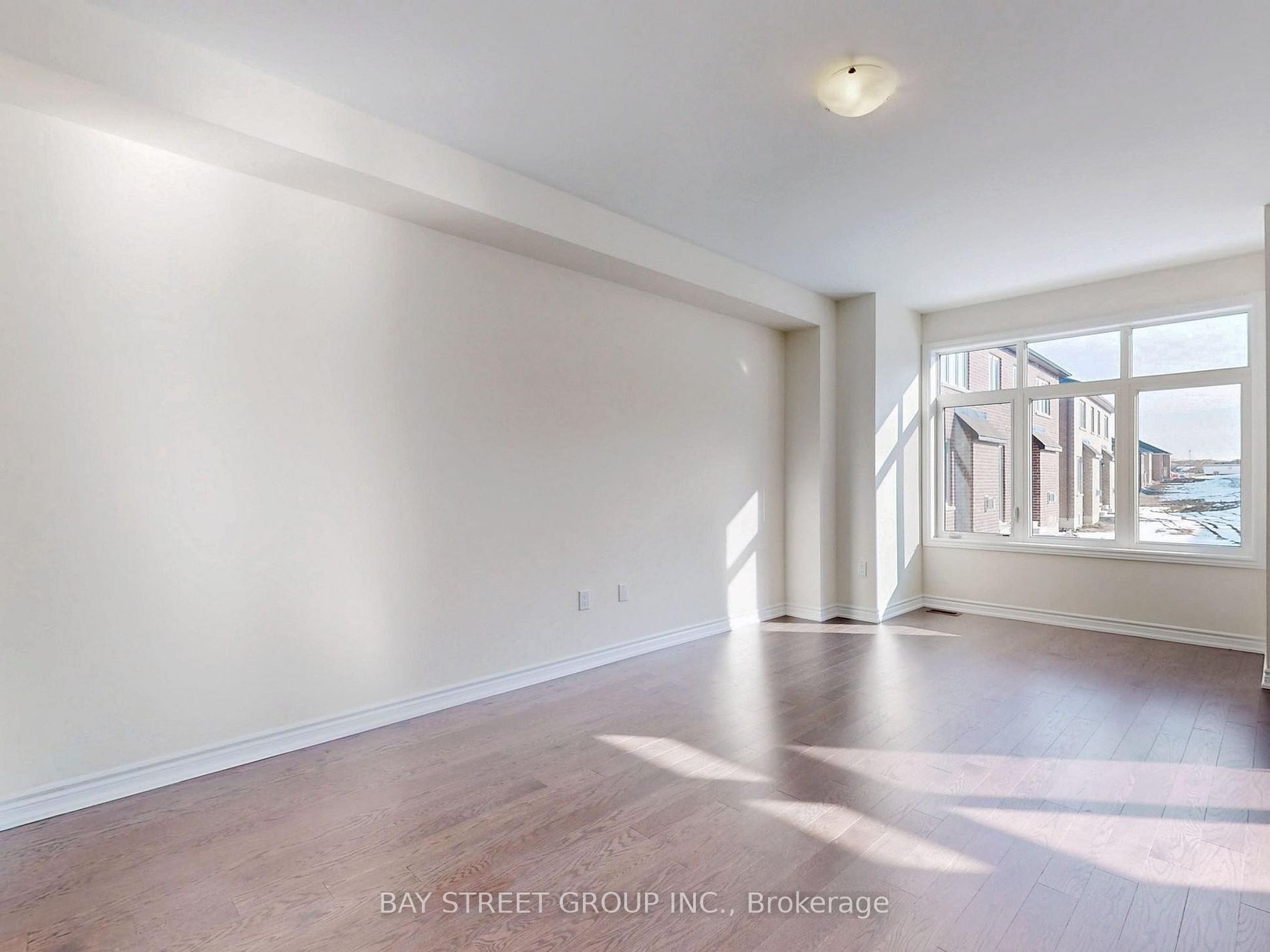 7 Abeam Street