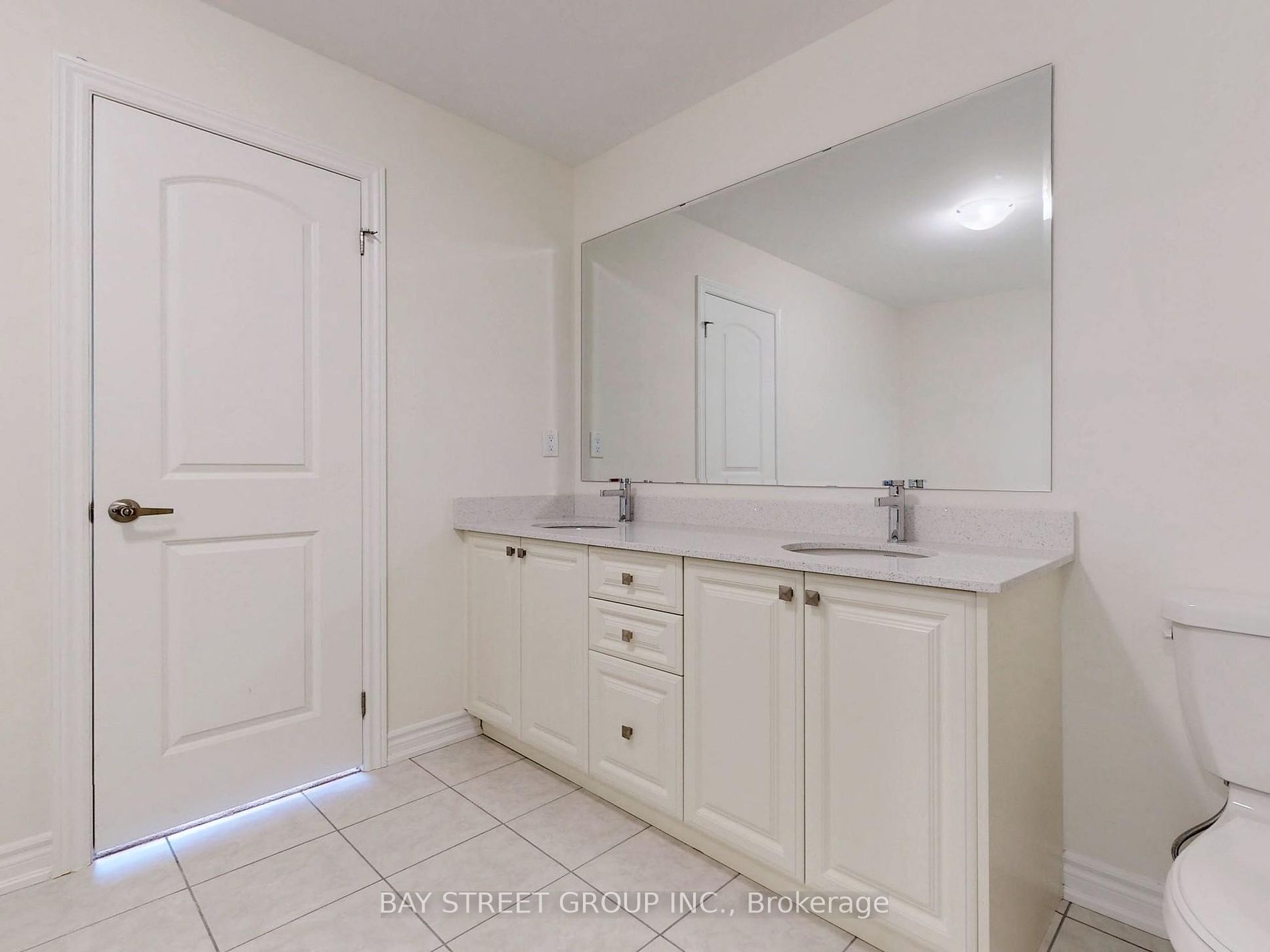 7 Abeam Street