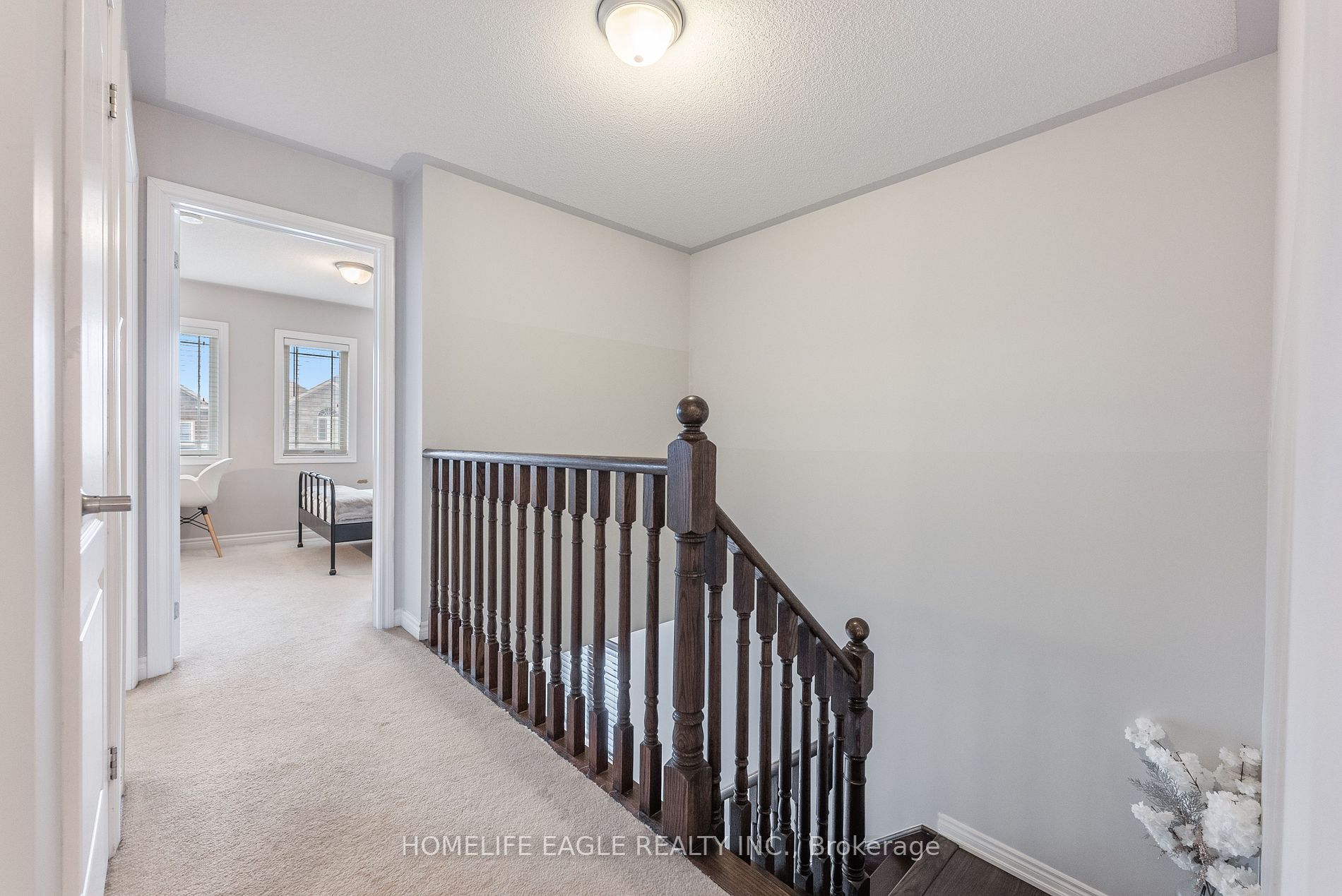 105 Sutherland Avenue
