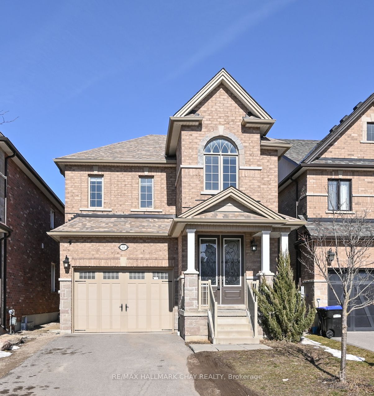 68 Walker Blvd