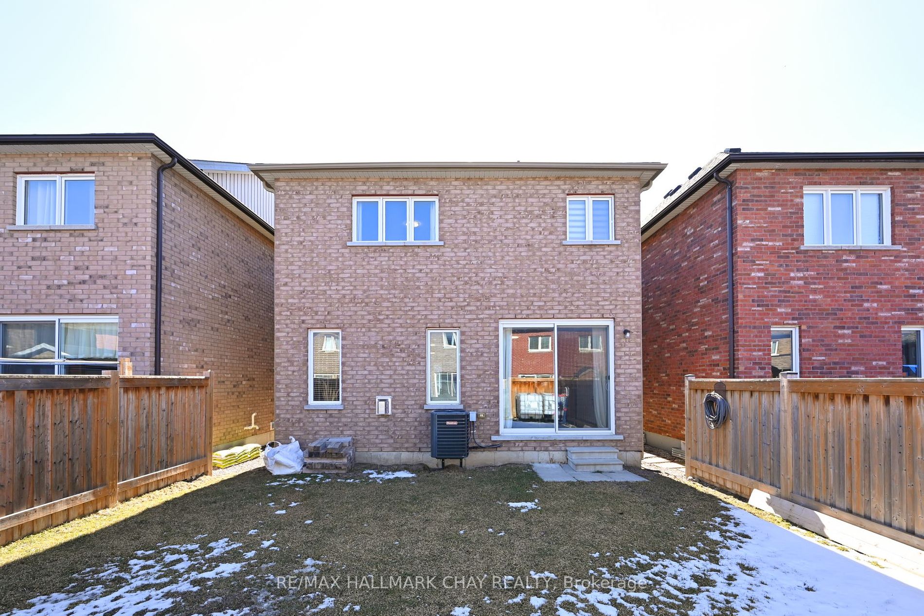 68 Walker Blvd