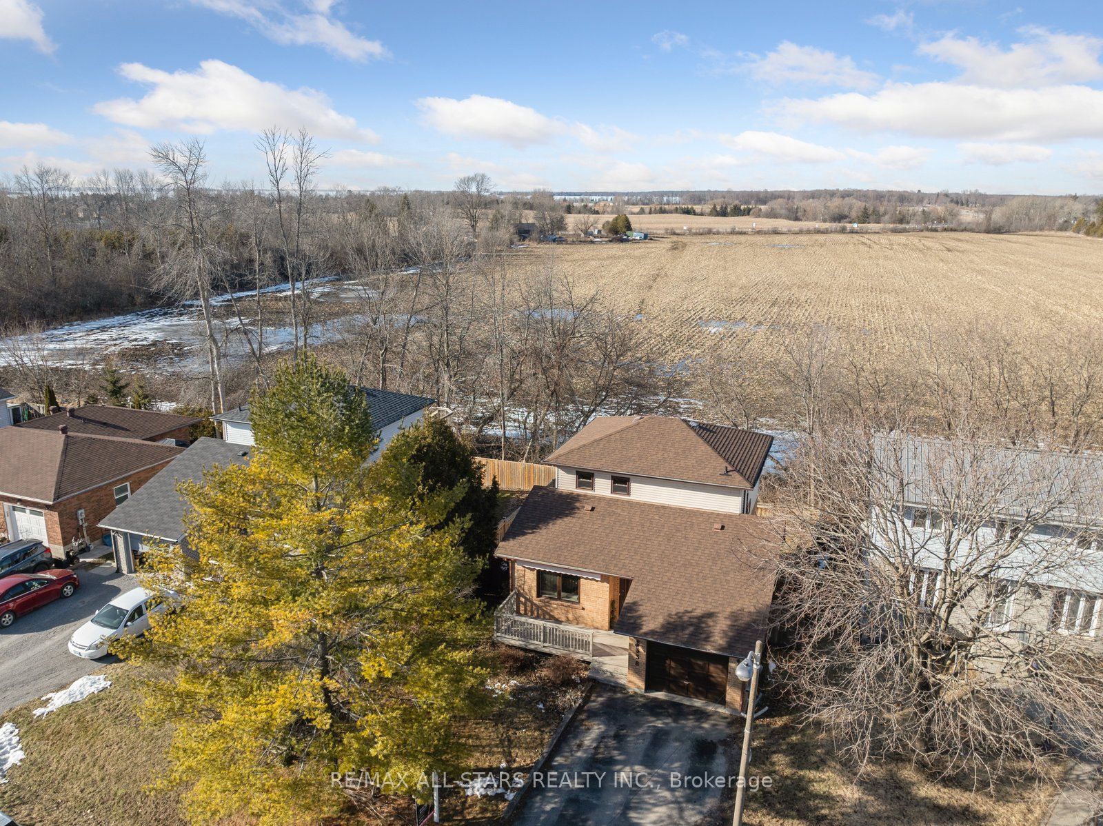 538 Highland Crescent