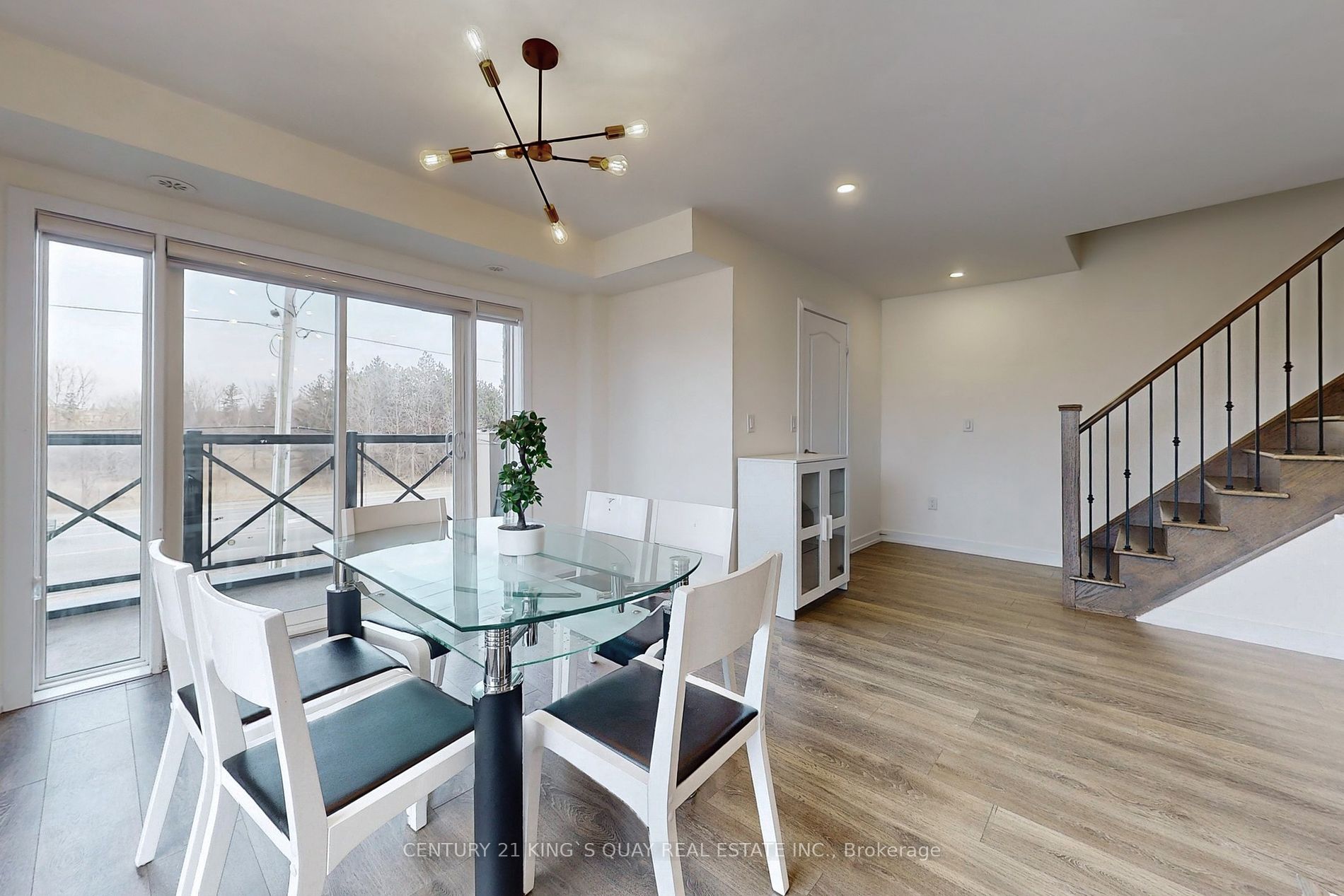 10 Westmeath Lane, #2202