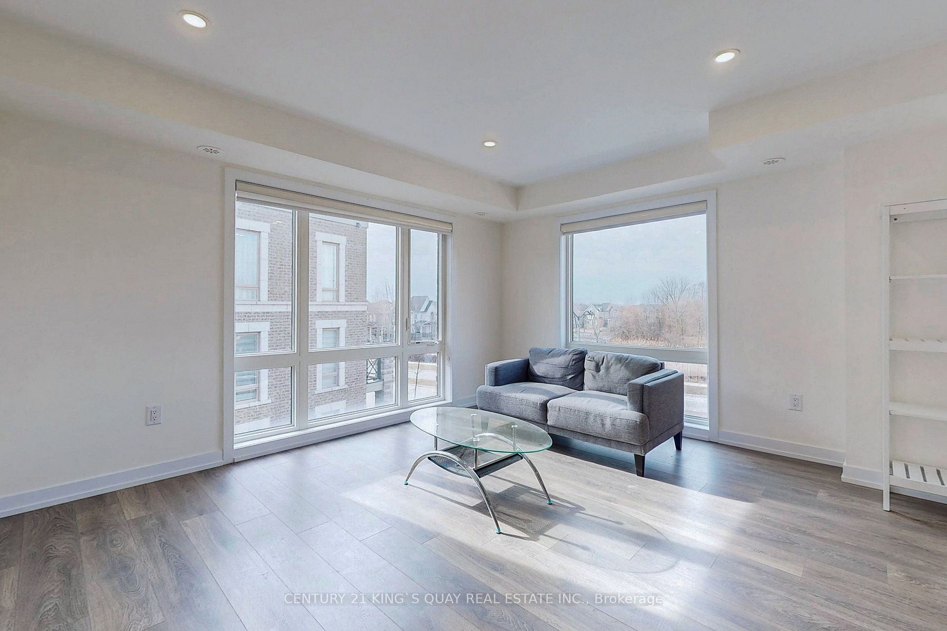 10 Westmeath Lane, #2202