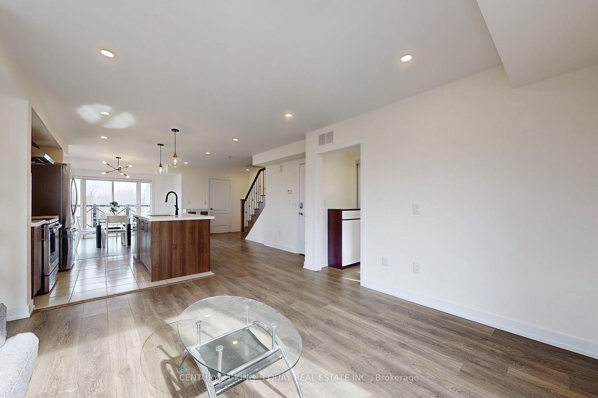 10 Westmeath Lane, #2202