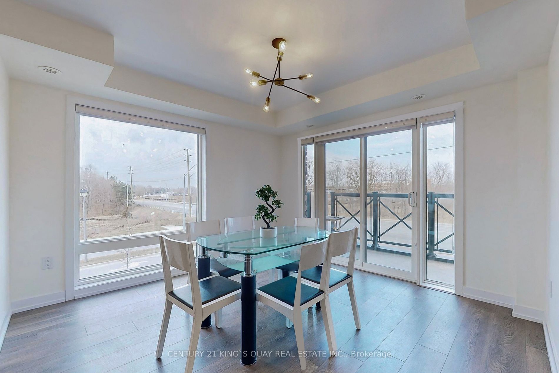 10 Westmeath Lane, #2202