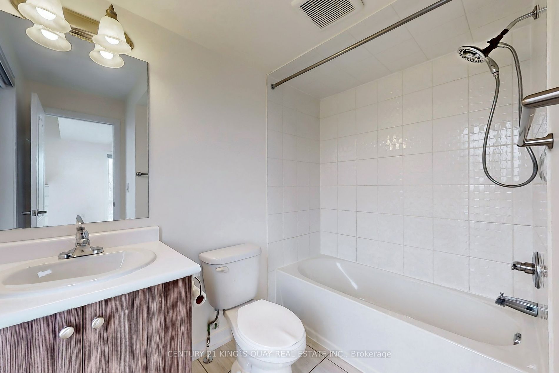 10 Westmeath Lane, #2202