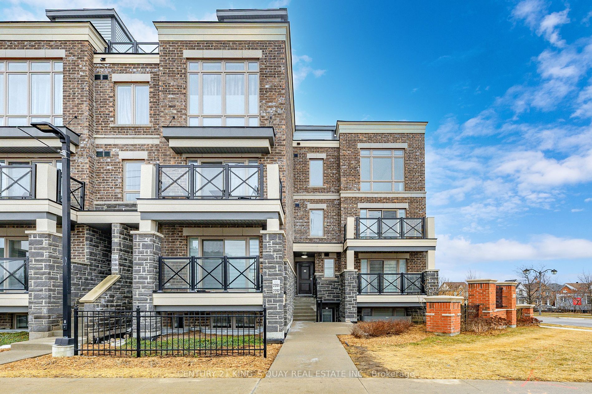 10 Westmeath Lane, #2202
