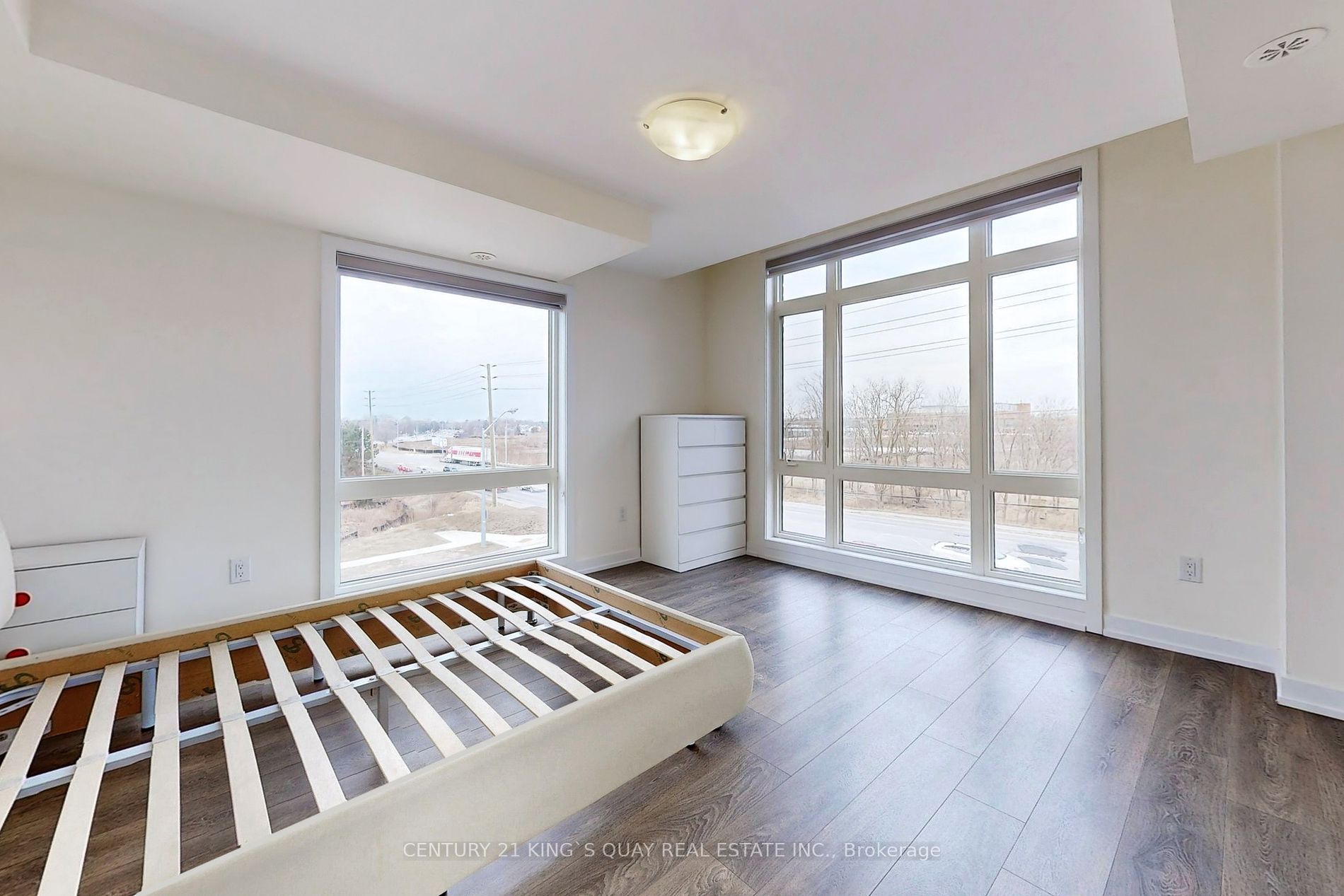 10 Westmeath Lane, #2202