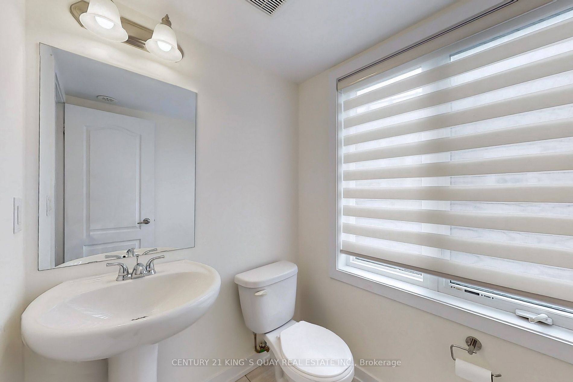 10 Westmeath Lane, #2202