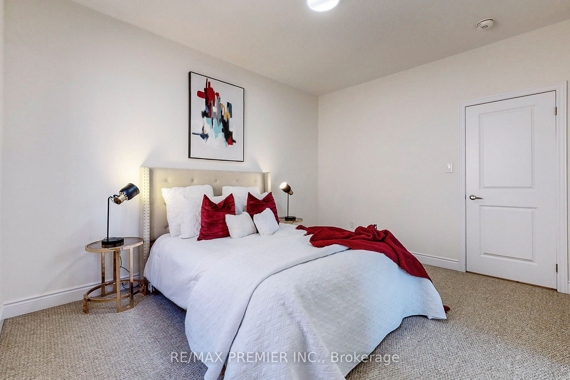 136 Stormont Tr