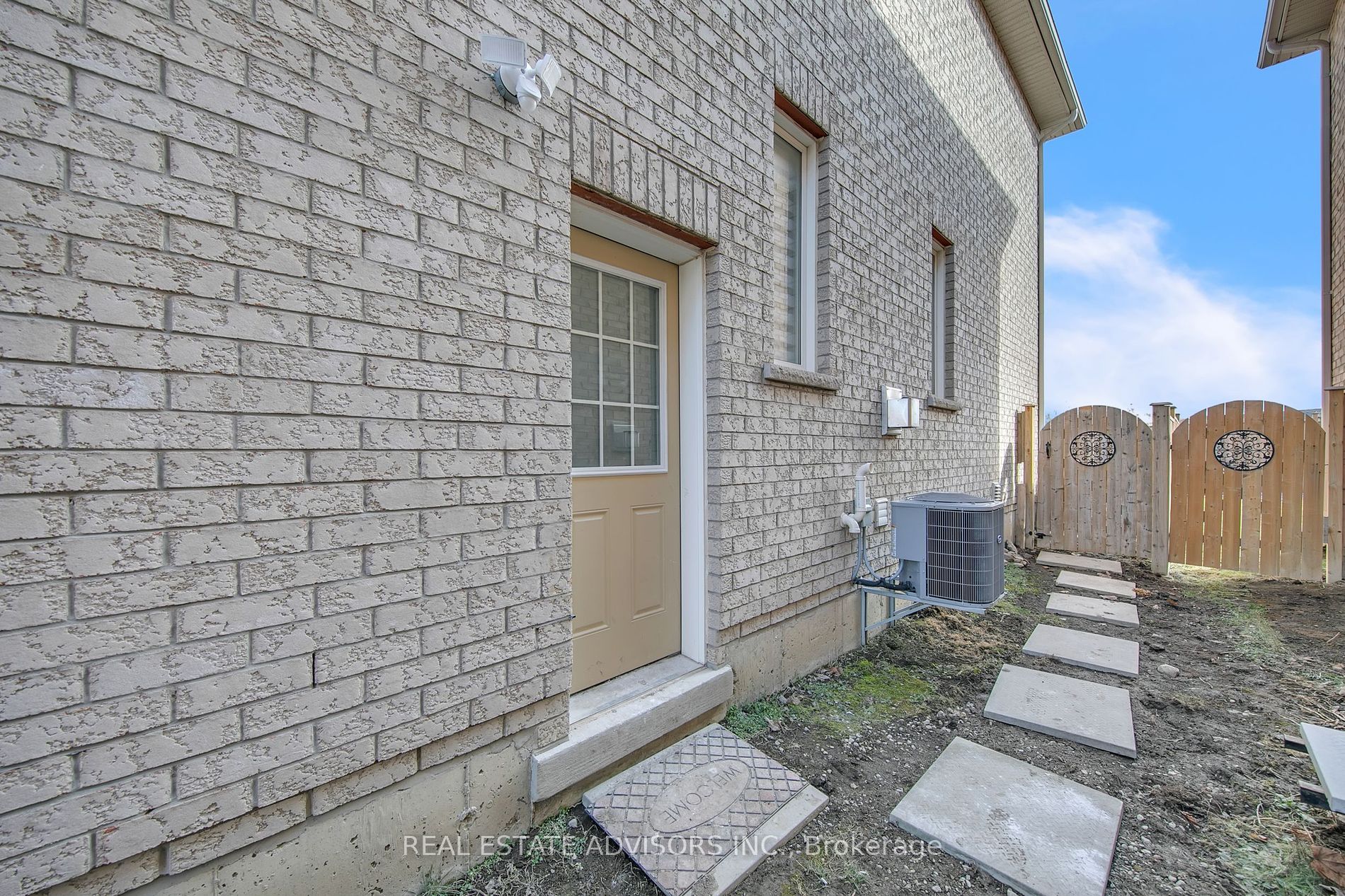 317 Rita's Ave