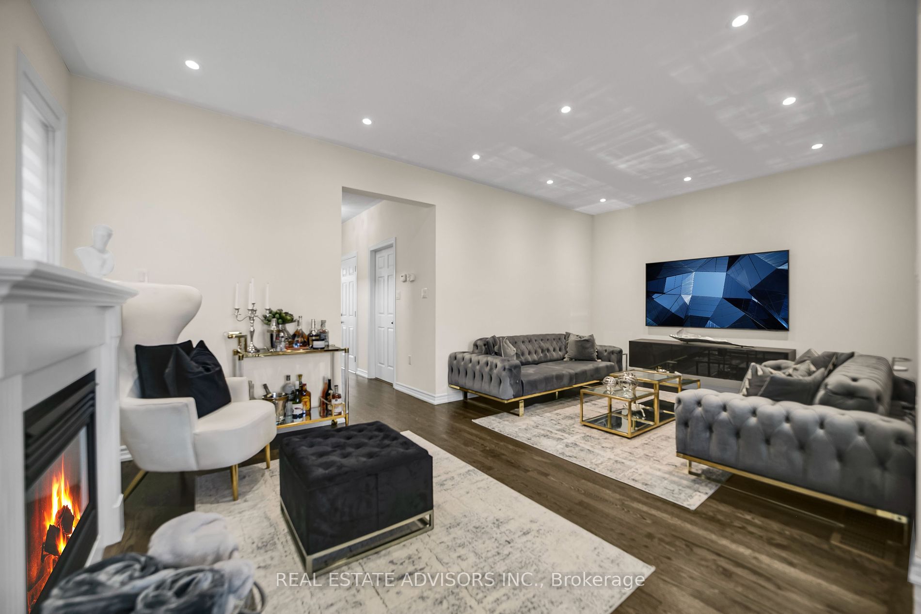 317 Rita's Ave