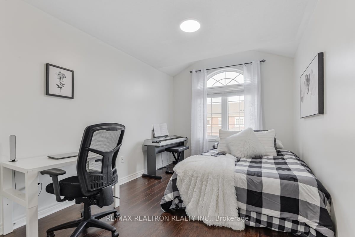 8 Townwood Drive, #9