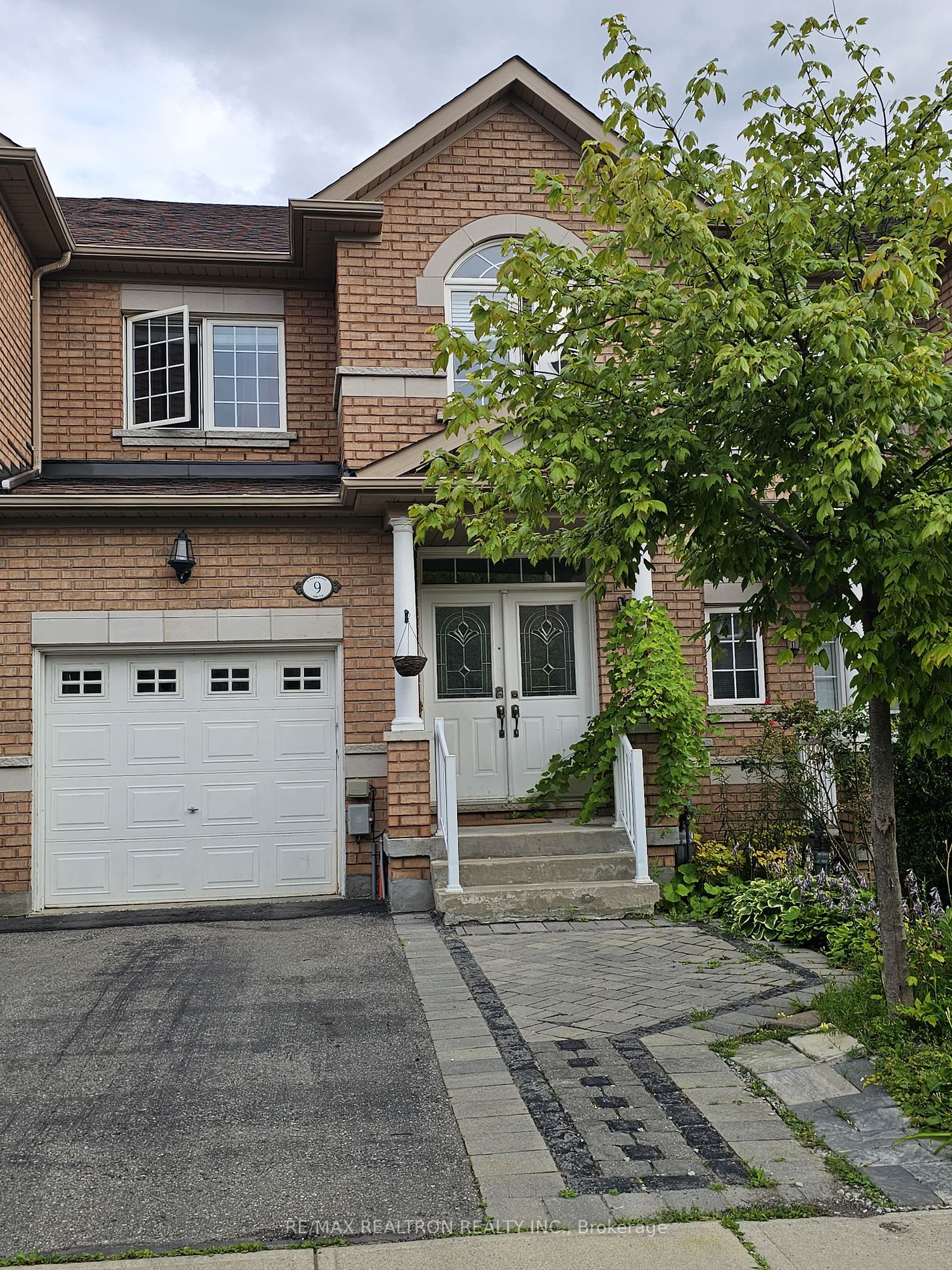 8 Townwood Drive, #9