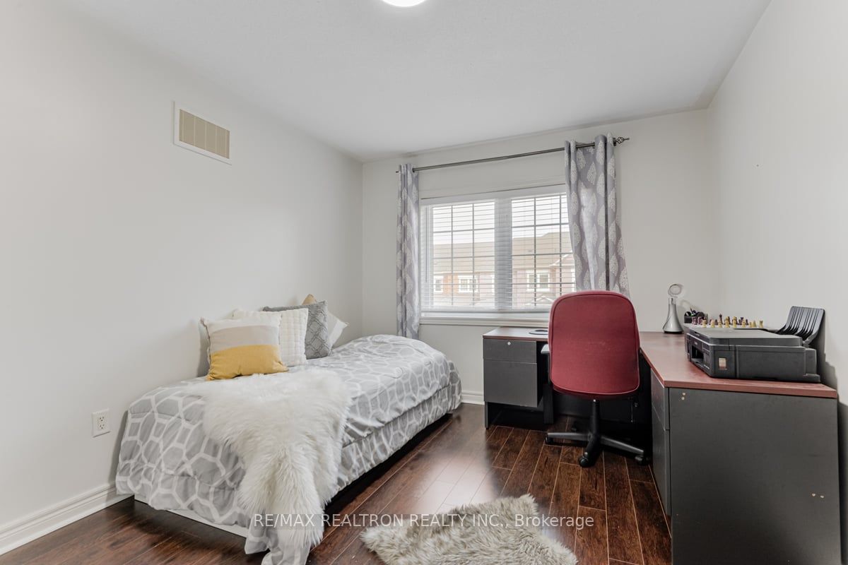 8 Townwood Drive, #9