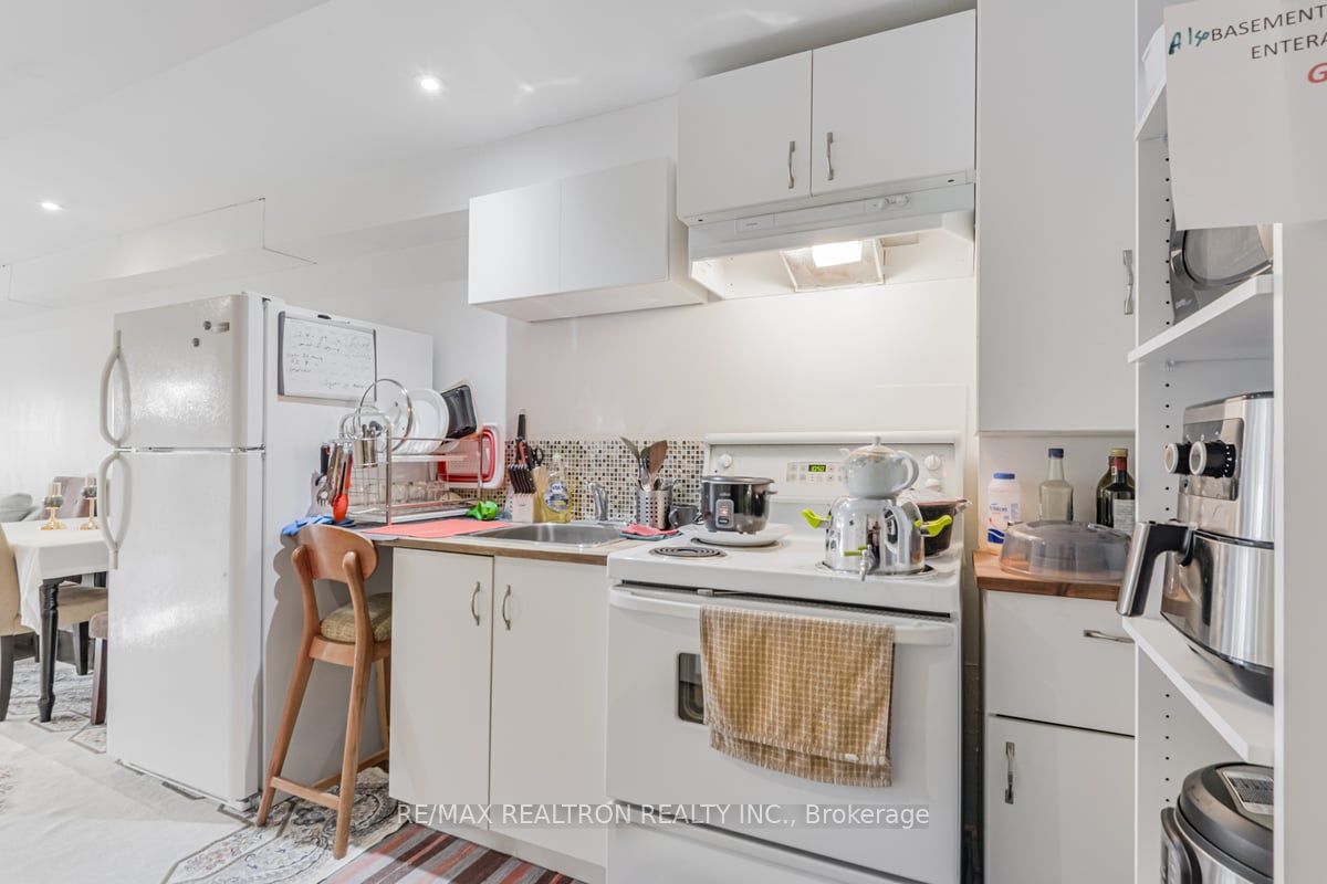 8 Townwood Drive, #9