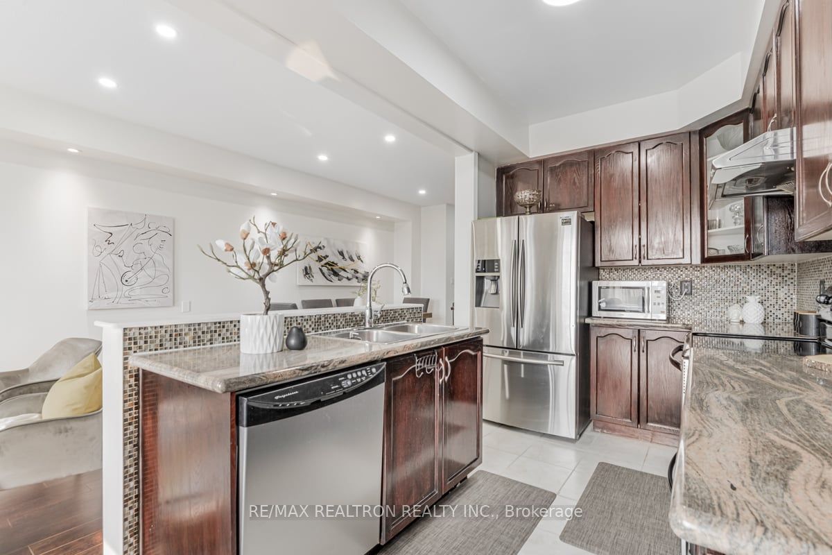 8 Townwood Drive, #9