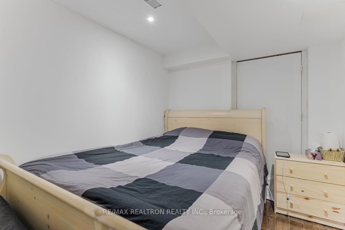 8 Townwood Drive, #9