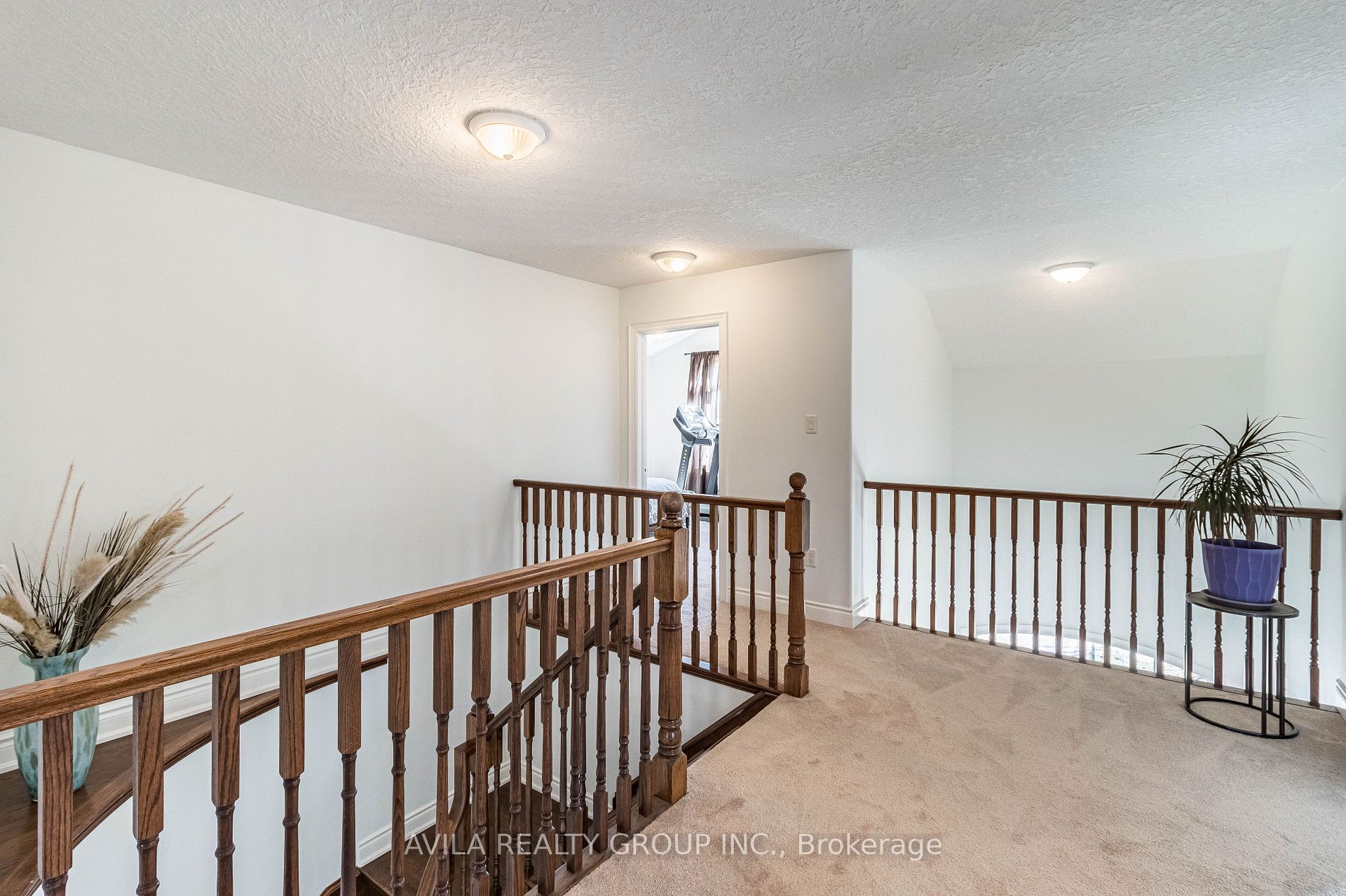 950 Booth Avenue