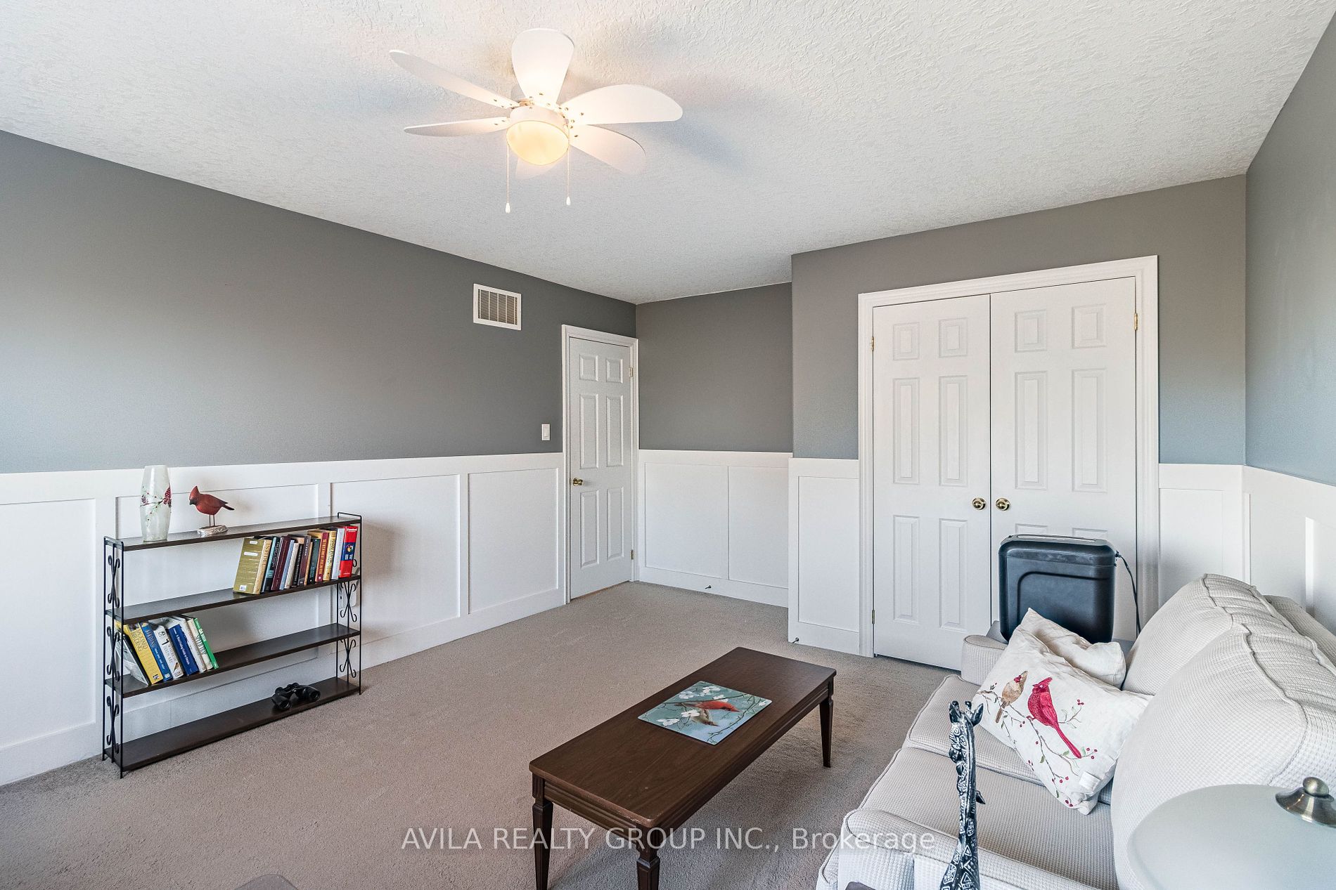950 Booth Avenue