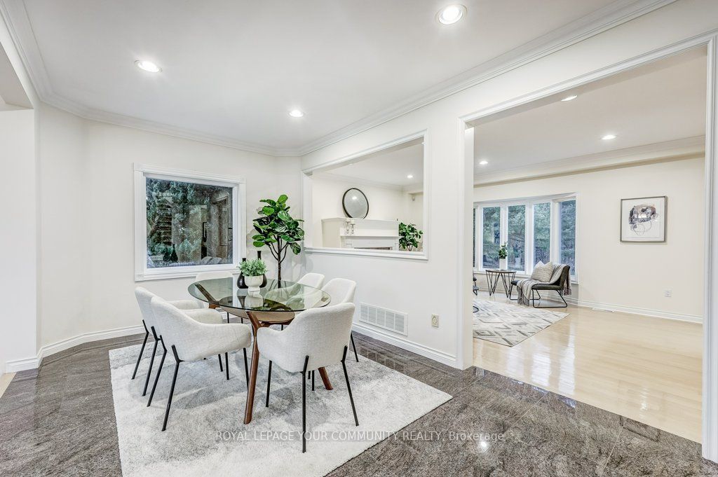 8 Country Heights Drive