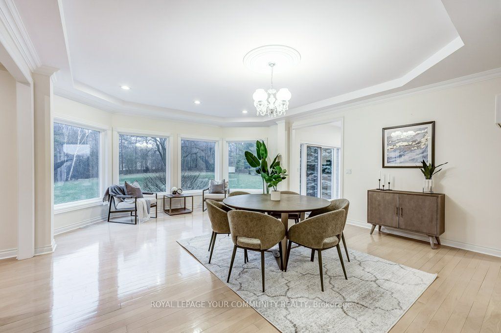 8 Country Heights Drive