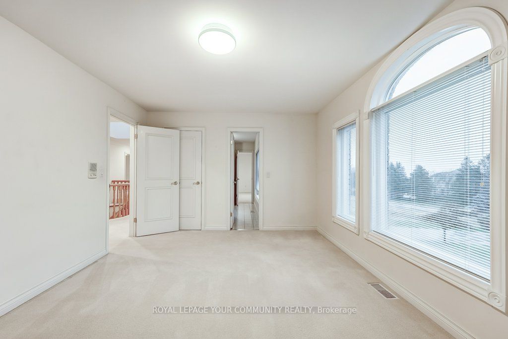 8 Country Heights Drive