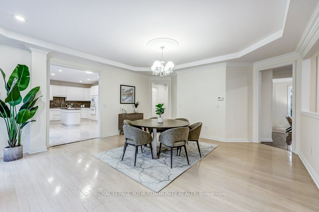 8 Country Heights Drive