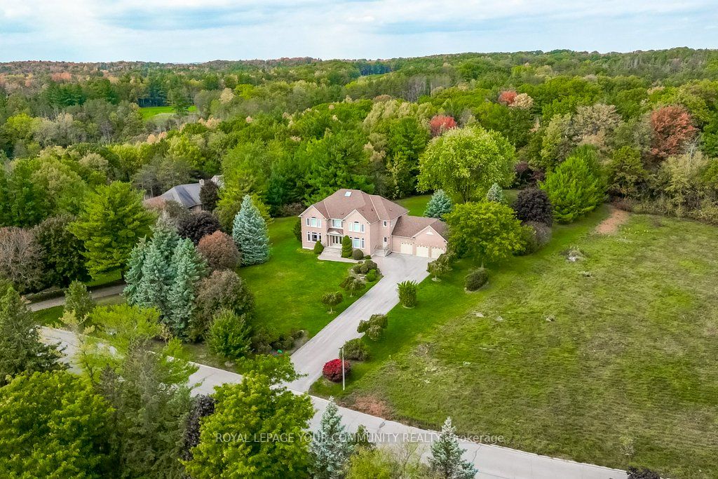 8 Country Heights Drive