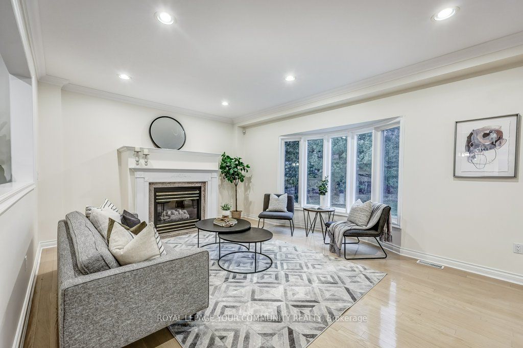 8 Country Heights Drive