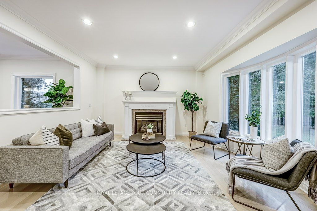 8 Country Heights Drive