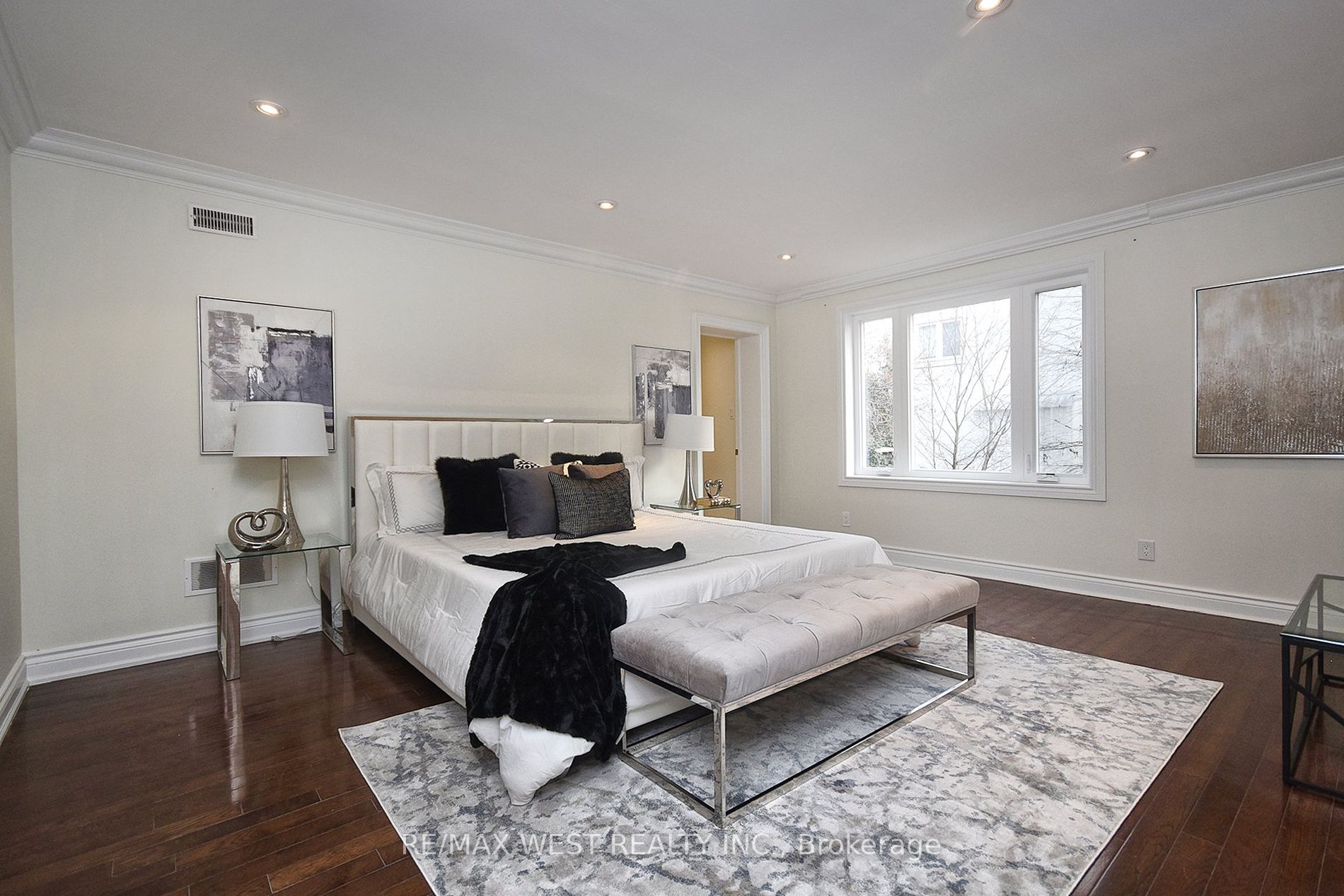 9 Campbell Ave