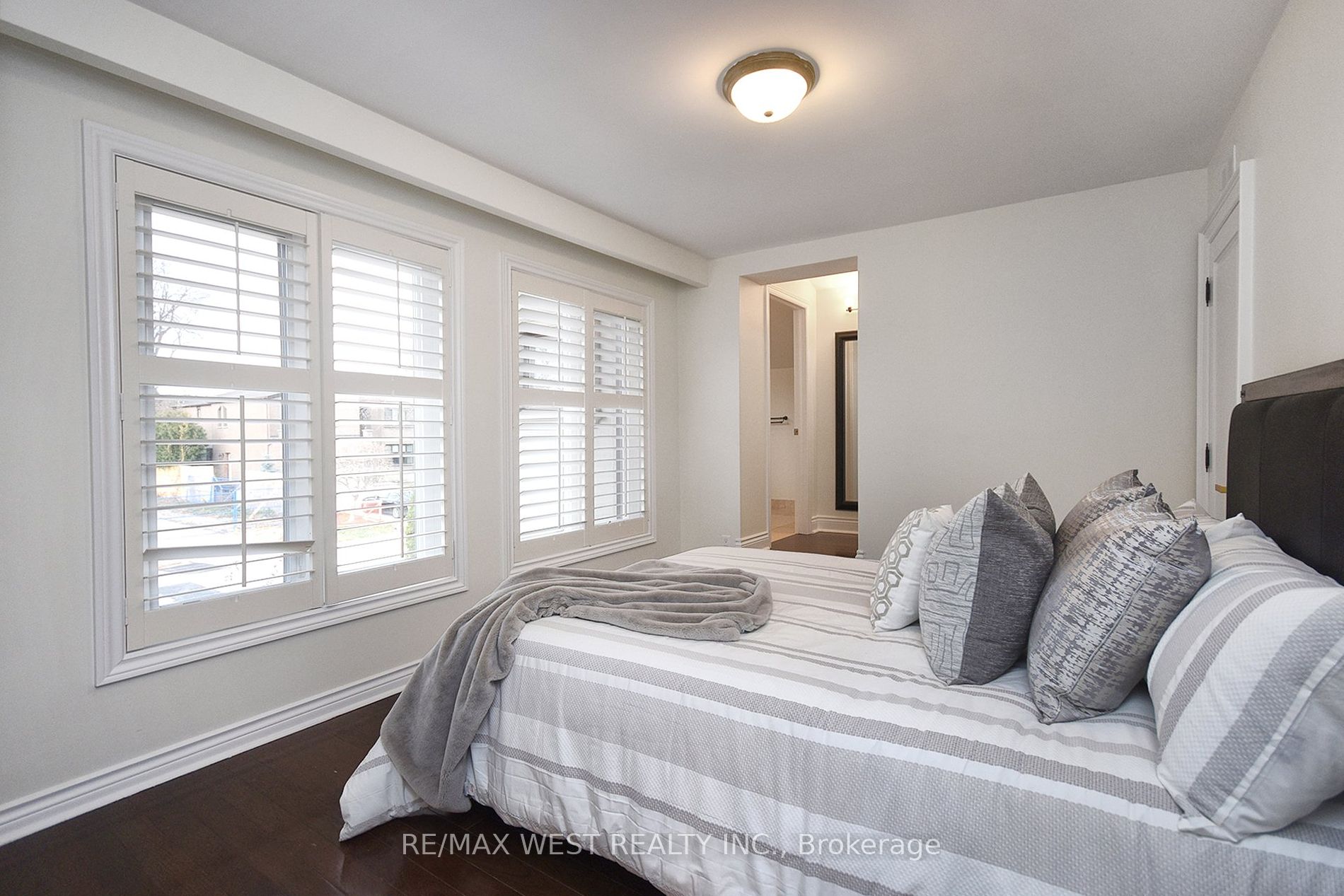 9 Campbell Ave