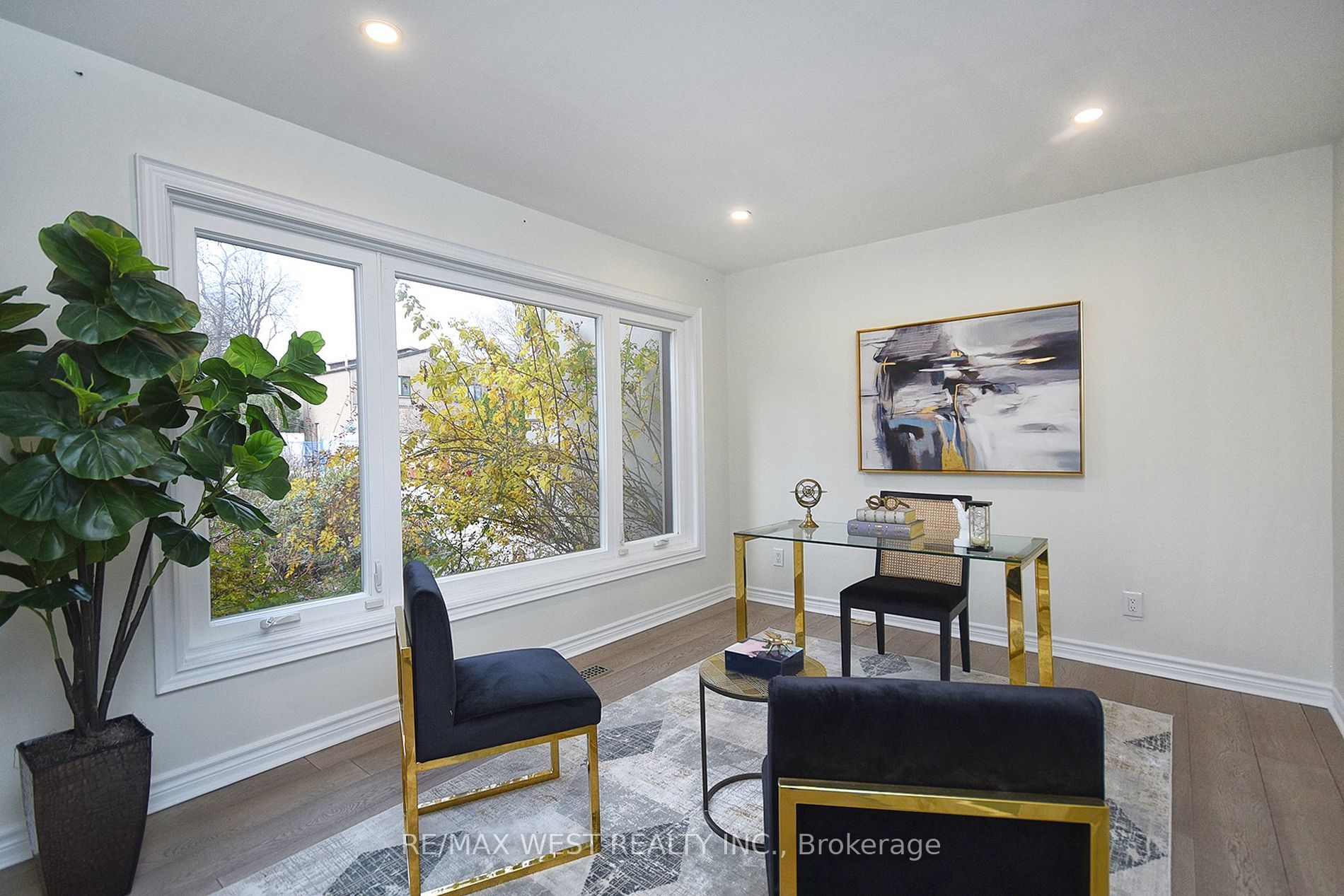 9 Campbell Ave