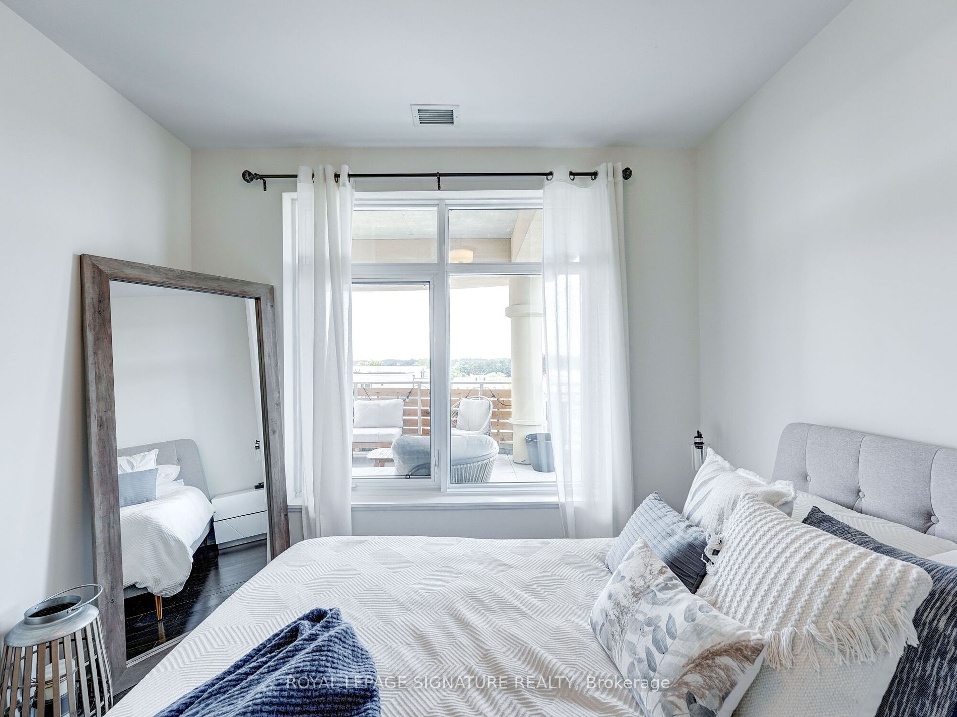 15277 Yonge St, #503