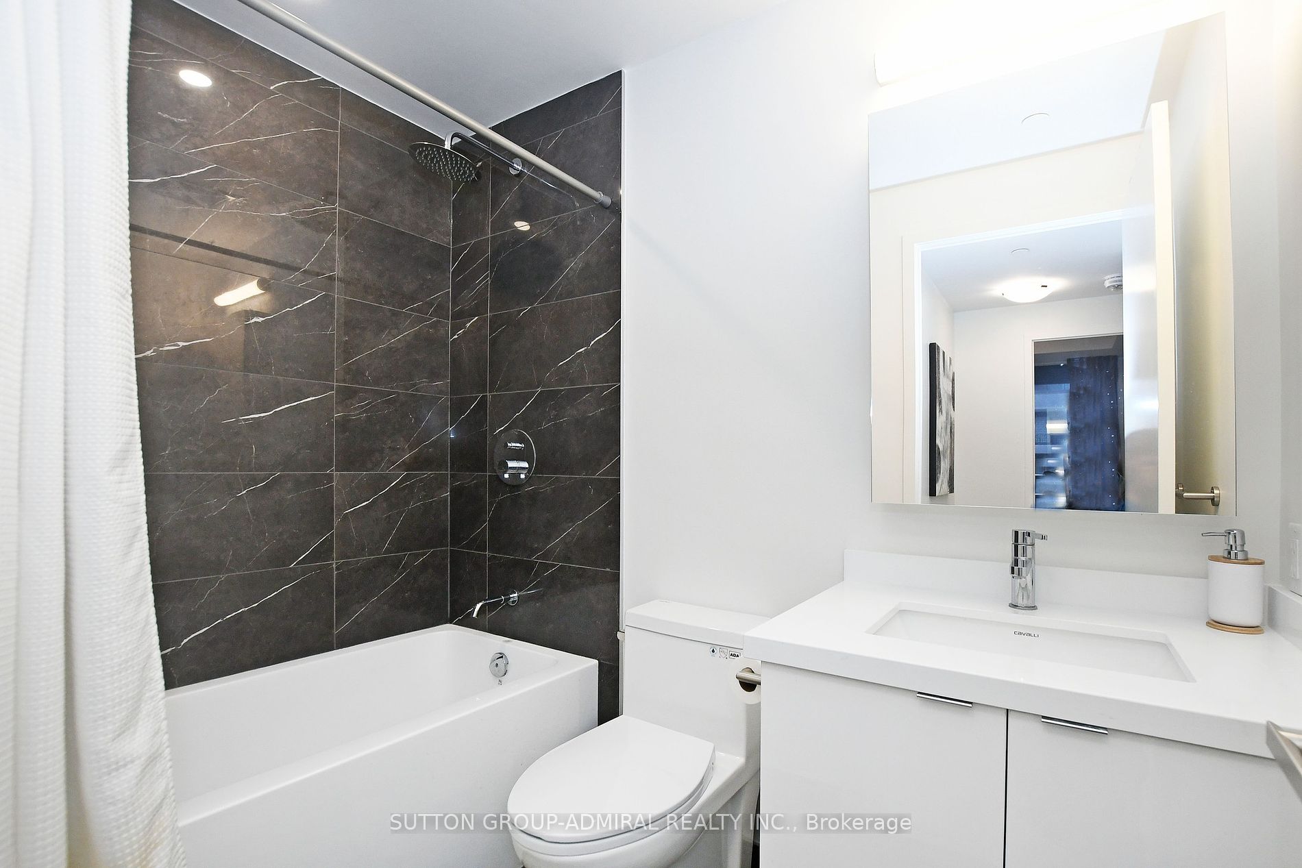 8868 Yonge Street, #505E