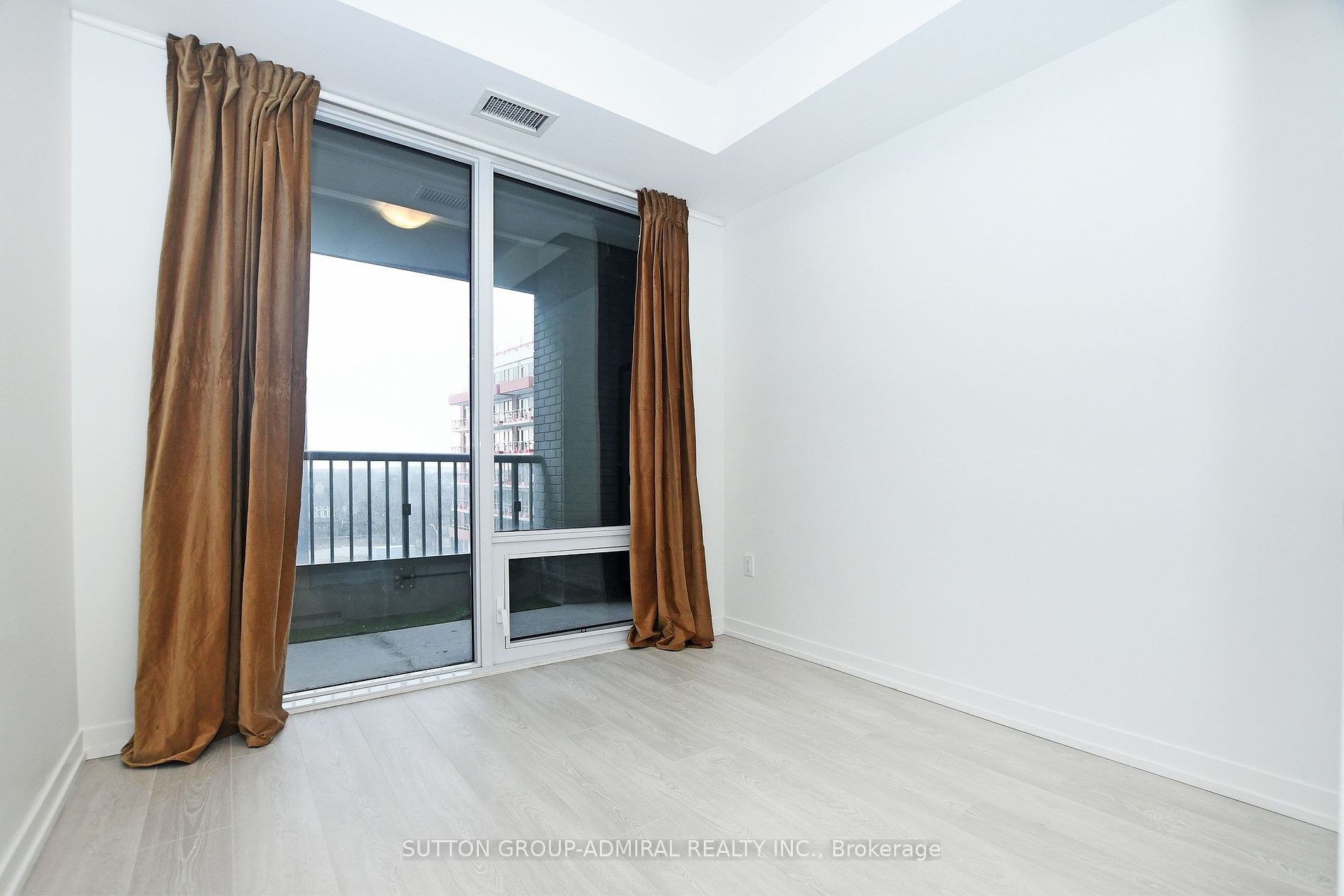 8868 Yonge Street, #505E