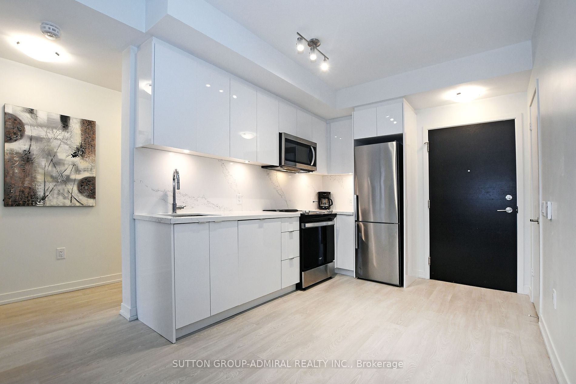 8868 Yonge Street, #505E