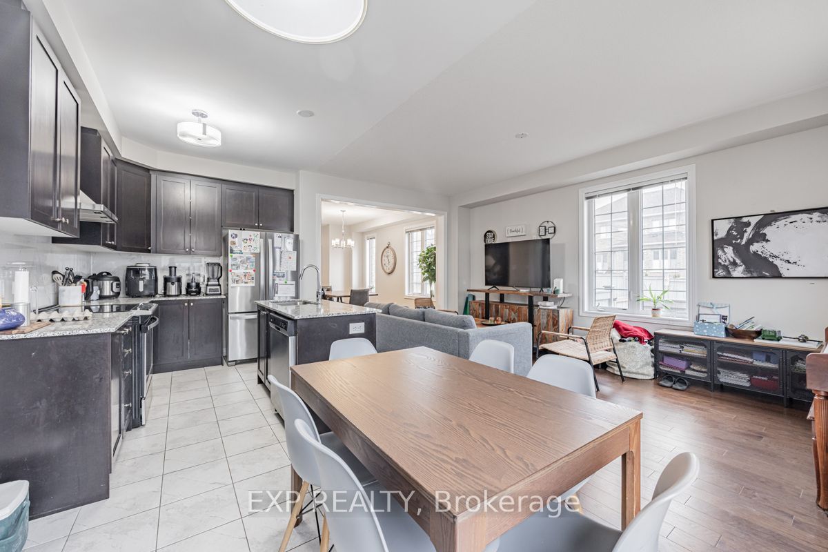50 Clifford Cres