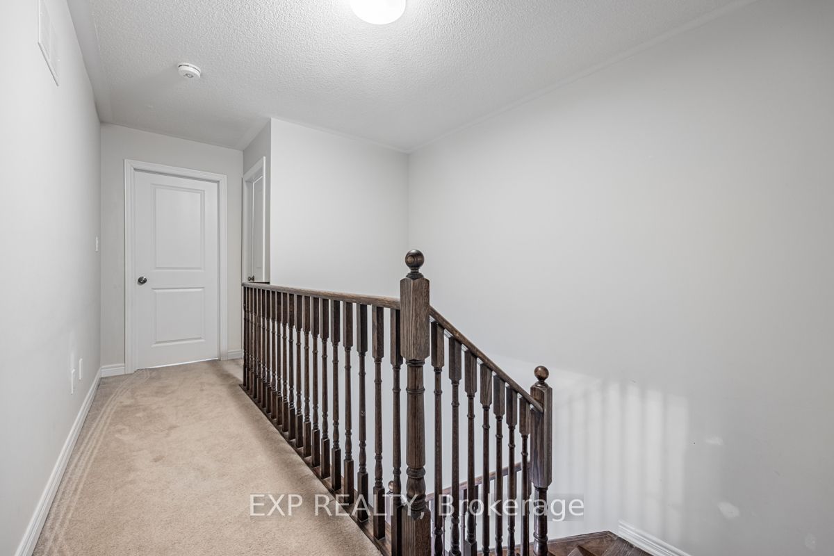 50 Clifford Cres