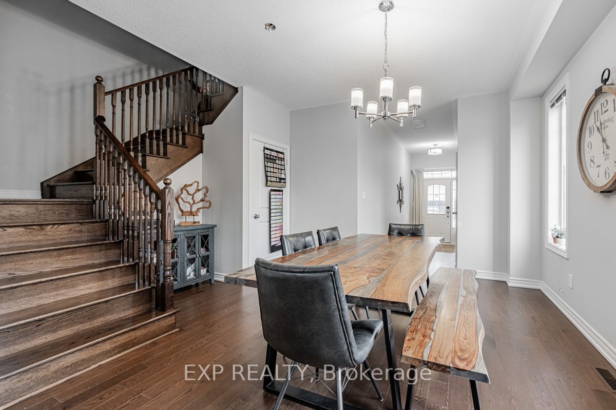 50 Clifford Cres