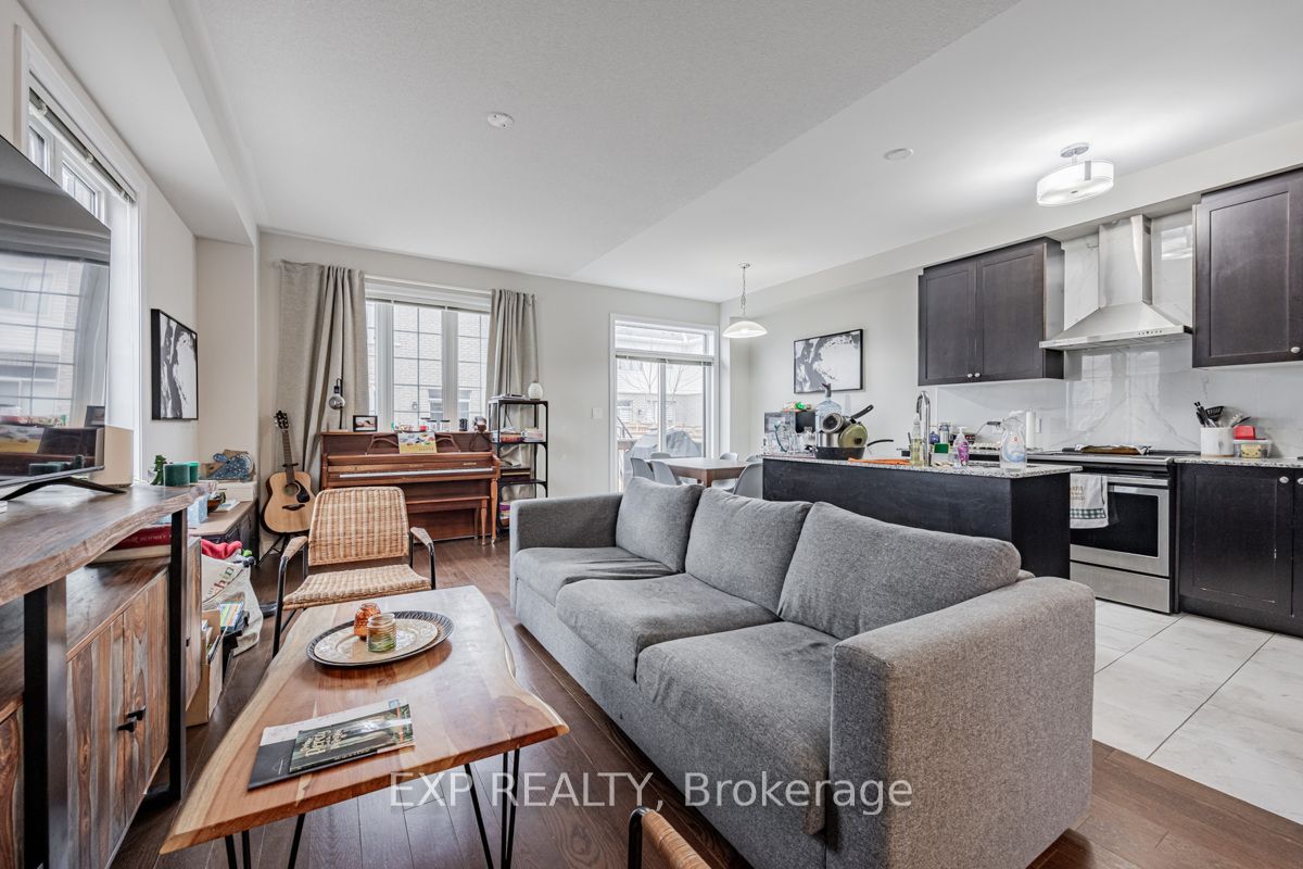 50 Clifford Cres