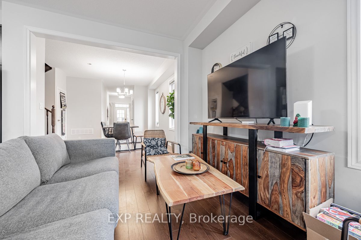 50 Clifford Cres