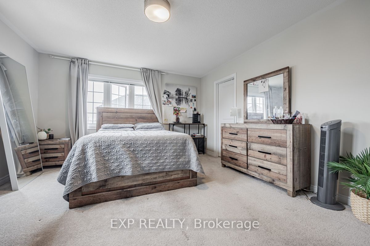 50 Clifford Cres