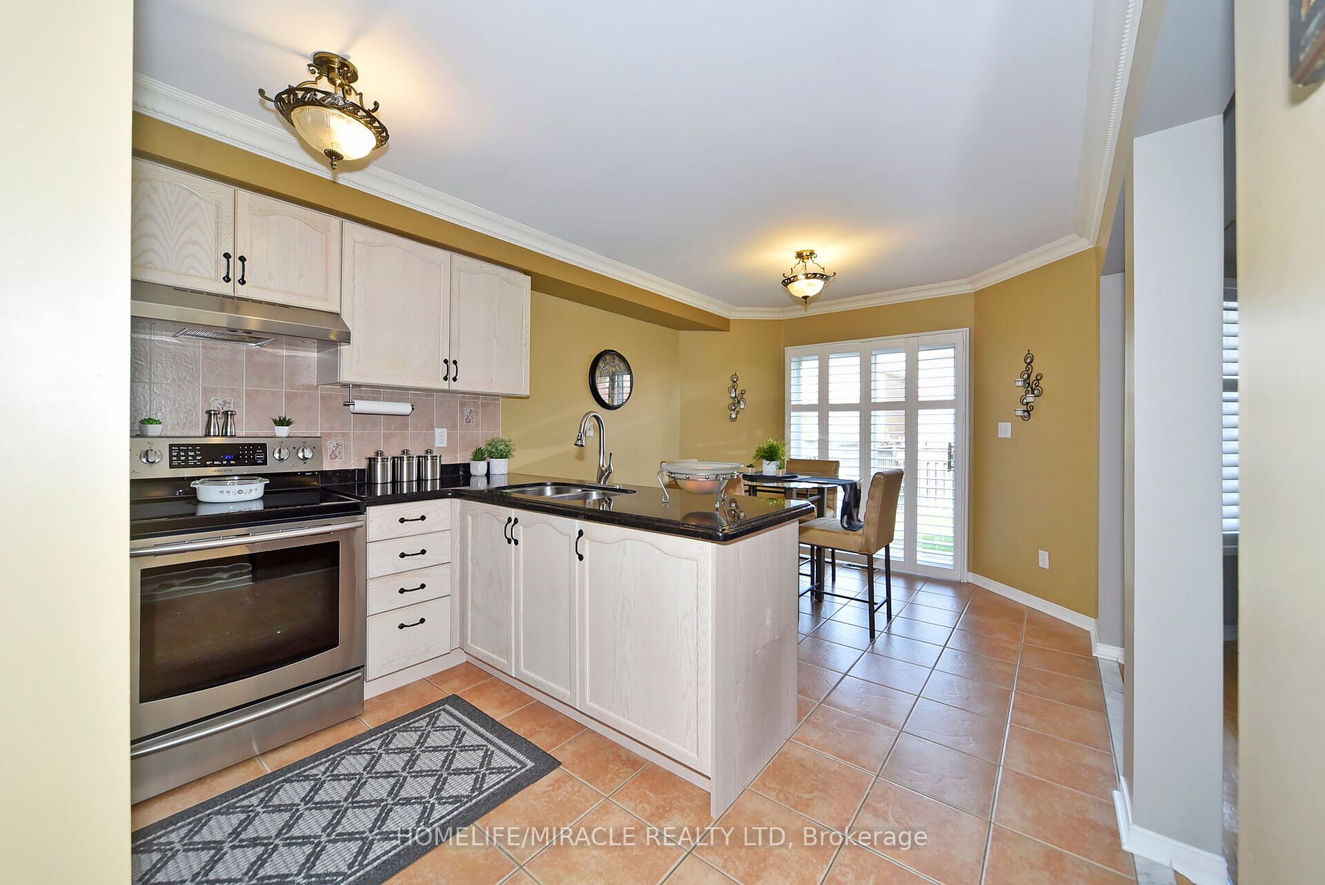 71 Shetland Cres