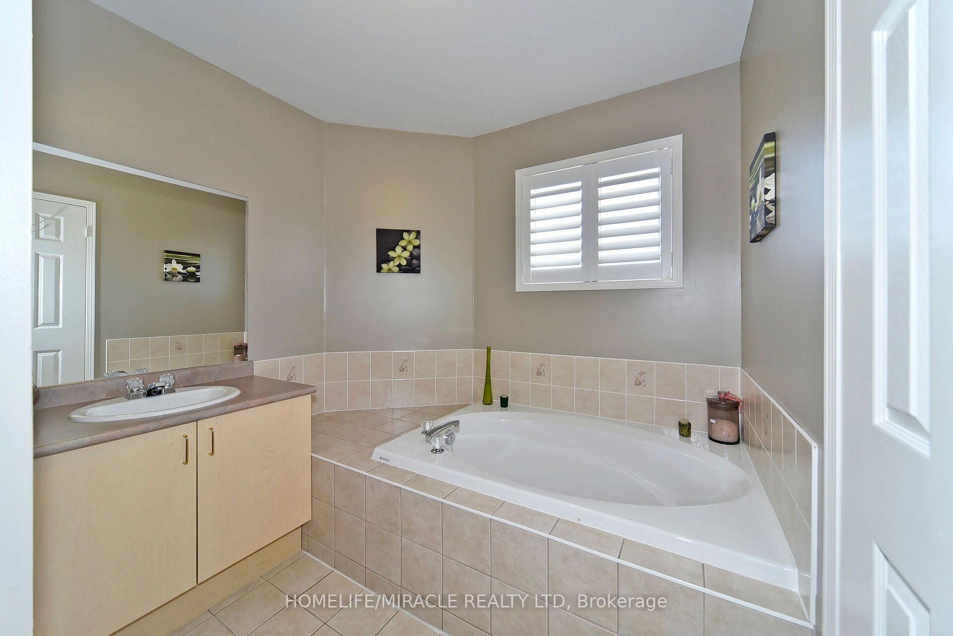 71 Shetland Cres