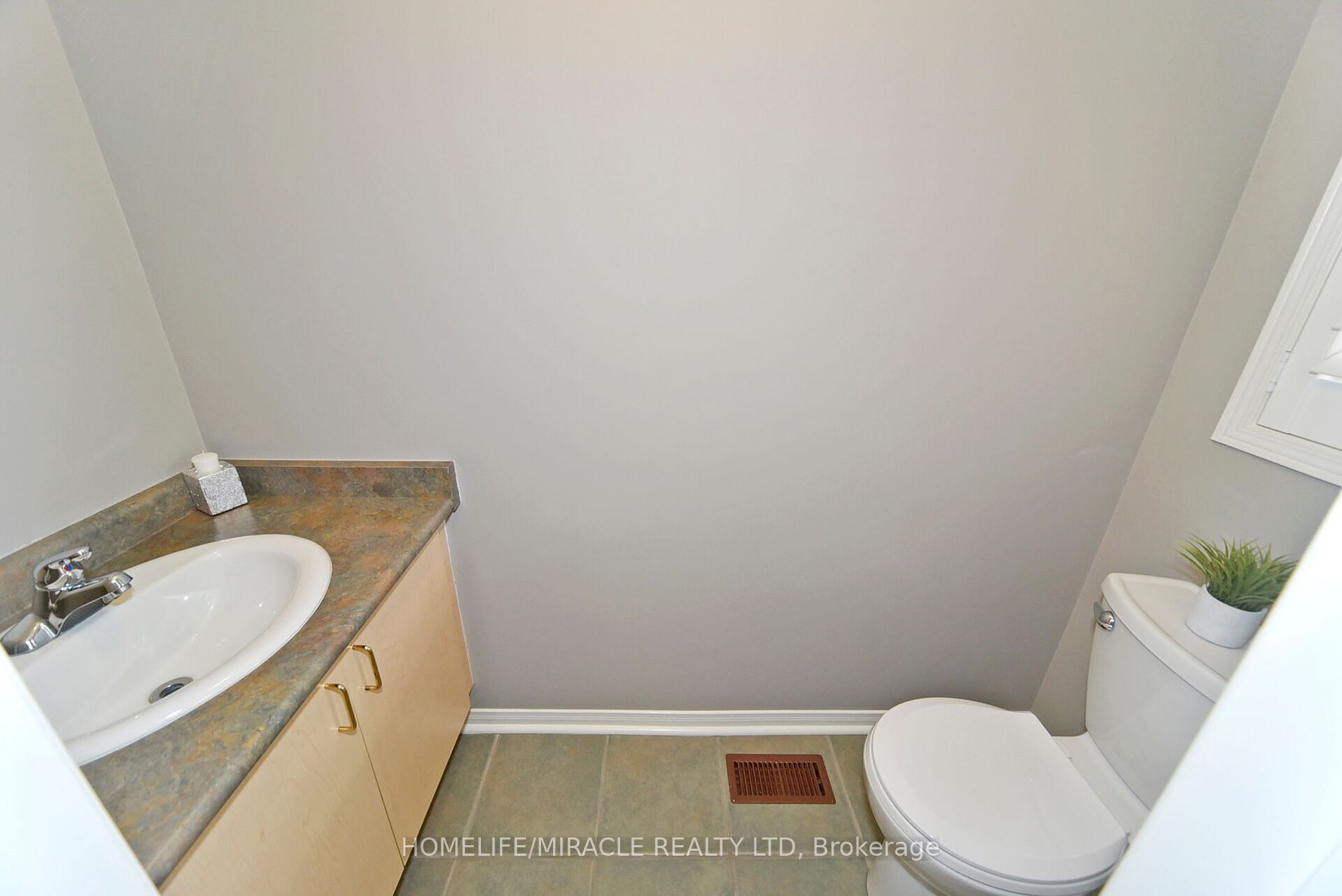 71 Shetland Cres